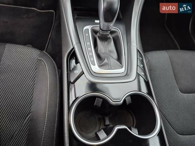 Серый Форд Мондео, объемом двигателя 2 л и пробегом 290 тыс. км за 13000 $, фото 18 на Automoto.ua