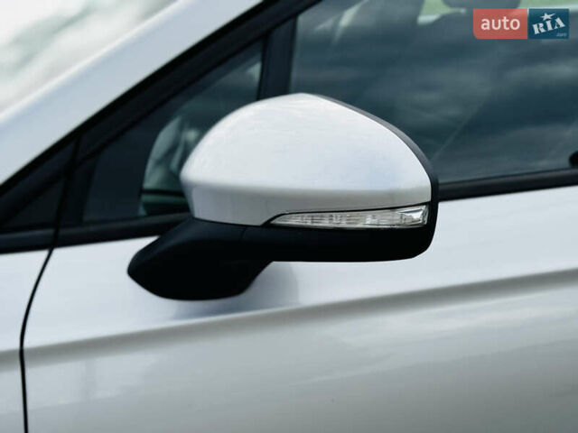 Серый Форд Мондео, объемом двигателя 1.5 л и пробегом 280 тыс. км за 11600 $, фото 20 на Automoto.ua