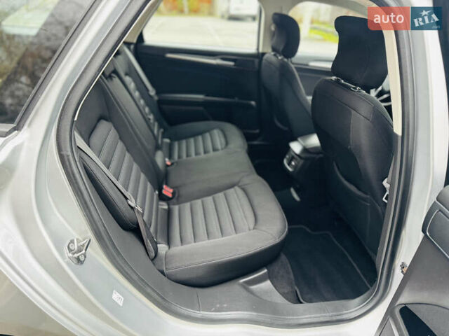 Сірий Форд Мондео, об'ємом двигуна 1.5 л та пробігом 281 тис. км за 10950 $, фото 23 на Automoto.ua
