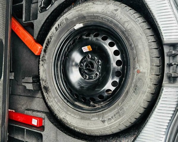 Серый Форд Мондео, объемом двигателя 1.5 л и пробегом 280 тыс. км за 11600 $, фото 27 на Automoto.ua