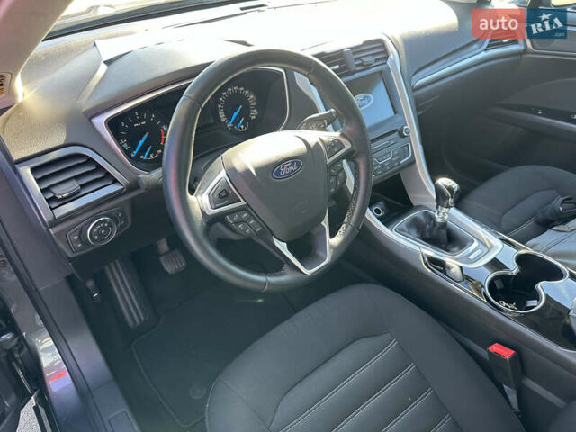 Серый Форд Мондео, объемом двигателя 1.5 л и пробегом 211 тыс. км за 12000 $, фото 8 на Automoto.ua