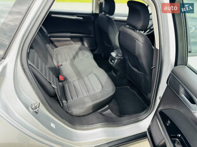 Серый Форд Мондео, объемом двигателя 1.5 л и пробегом 280 тыс. км за 11600 $, фото 29 на Automoto.ua