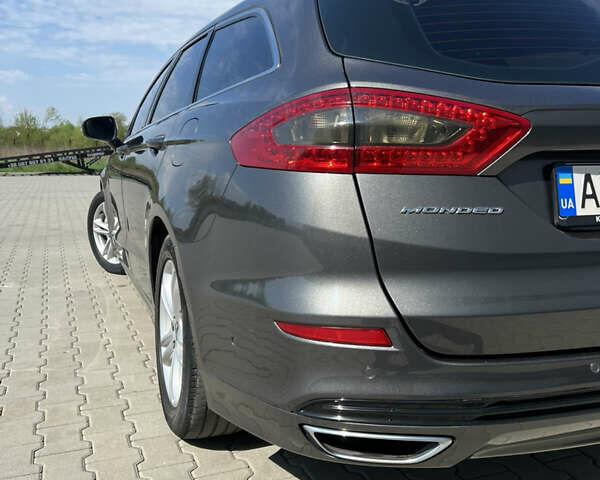 Серый Форд Мондео, объемом двигателя 2 л и пробегом 252 тыс. км за 13700 $, фото 4 на Automoto.ua