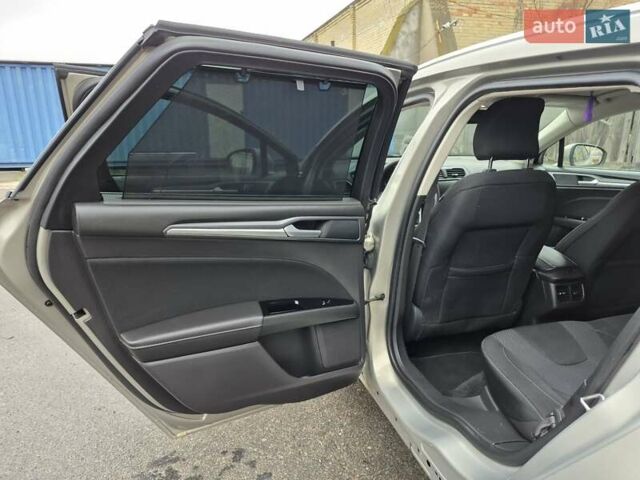 Серый Форд Мондео, объемом двигателя 2 л и пробегом 290 тыс. км за 13000 $, фото 22 на Automoto.ua