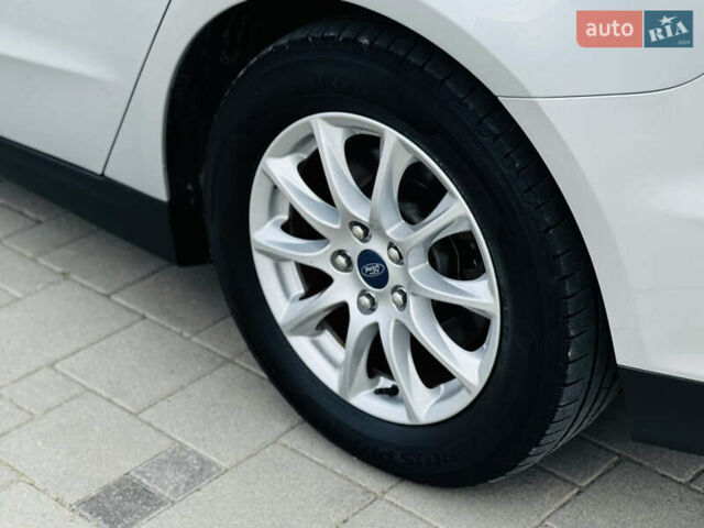 Серый Форд Мондео, объемом двигателя 1.5 л и пробегом 280 тыс. км за 11600 $, фото 19 на Automoto.ua