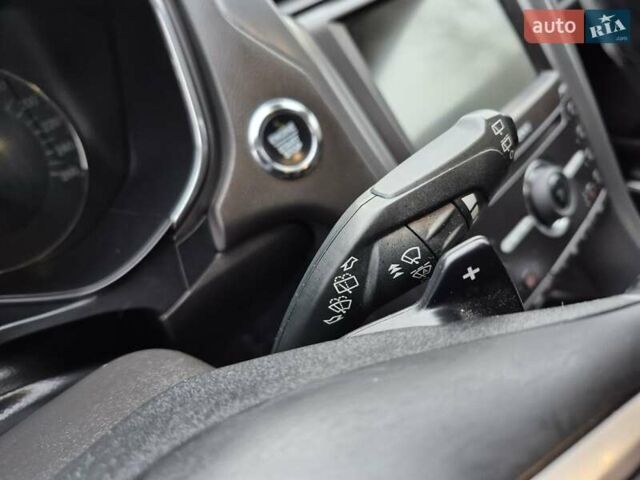 Серый Форд Мондео, объемом двигателя 2 л и пробегом 290 тыс. км за 13000 $, фото 28 на Automoto.ua