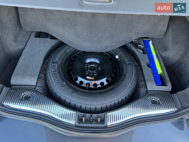 Серый Форд Мондео, объемом двигателя 1.5 л и пробегом 211 тыс. км за 12000 $, фото 18 на Automoto.ua