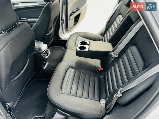 Серый Форд Мондео, объемом двигателя 1.5 л и пробегом 280 тыс. км за 11600 $, фото 34 на Automoto.ua