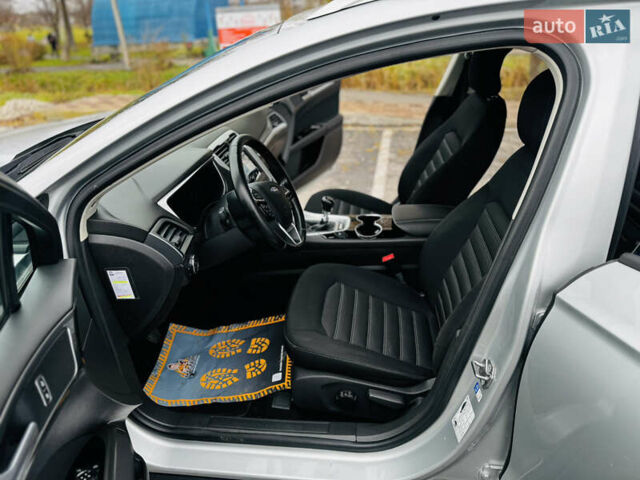 Сірий Форд Мондео, об'ємом двигуна 1.5 л та пробігом 281 тис. км за 10950 $, фото 35 на Automoto.ua