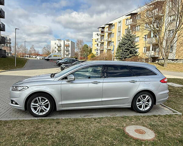 Серый Форд Мондео, объемом двигателя 2 л и пробегом 227 тыс. км за 14499 $, фото 3 на Automoto.ua