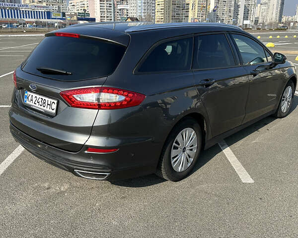Сірий Форд Мондео, об'ємом двигуна 2 л та пробігом 243 тис. км за 14966 $, фото 5 на Automoto.ua