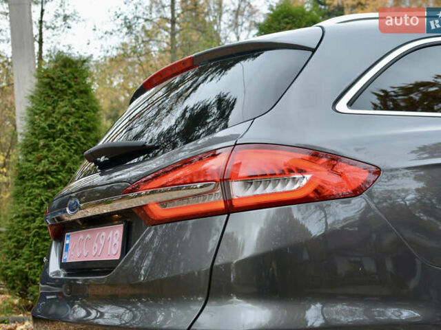 Серый Форд Мондео, объемом двигателя 2 л и пробегом 244 тыс. км за 13900 $, фото 39 на Automoto.ua