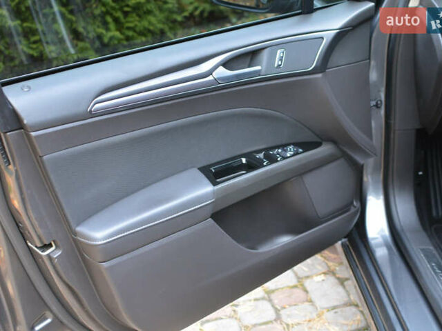 Серый Форд Мондео, объемом двигателя 2 л и пробегом 244 тыс. км за 13900 $, фото 50 на Automoto.ua