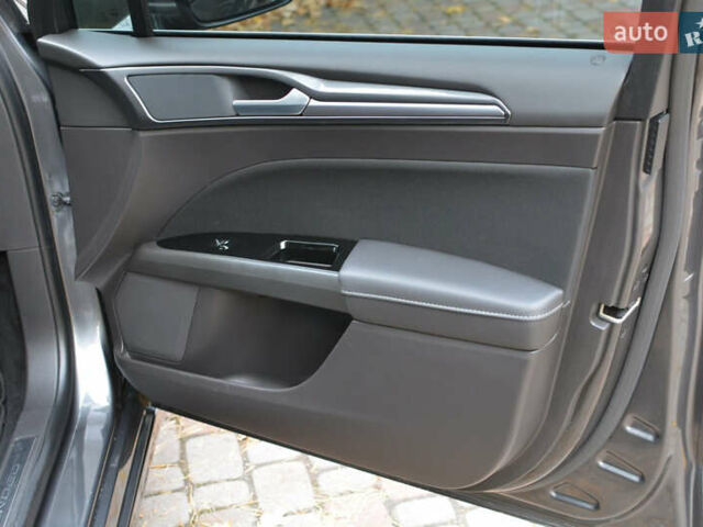 Серый Форд Мондео, объемом двигателя 2 л и пробегом 244 тыс. км за 13900 $, фото 53 на Automoto.ua