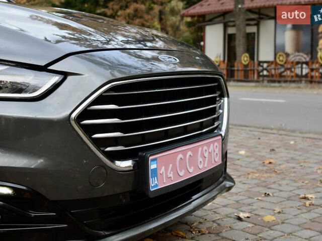 Серый Форд Мондео, объемом двигателя 2 л и пробегом 244 тыс. км за 13900 $, фото 16 на Automoto.ua