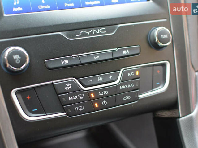 Серый Форд Мондео, объемом двигателя 2 л и пробегом 244 тыс. км за 13900 $, фото 60 на Automoto.ua