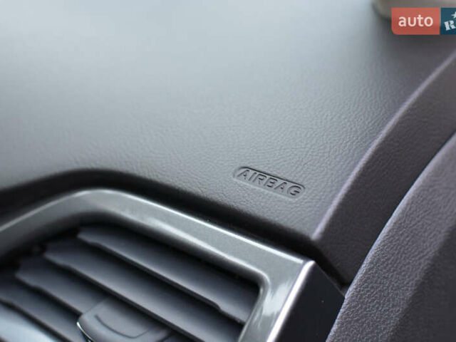 Серый Форд Мондео, объемом двигателя 2 л и пробегом 244 тыс. км за 13900 $, фото 57 на Automoto.ua