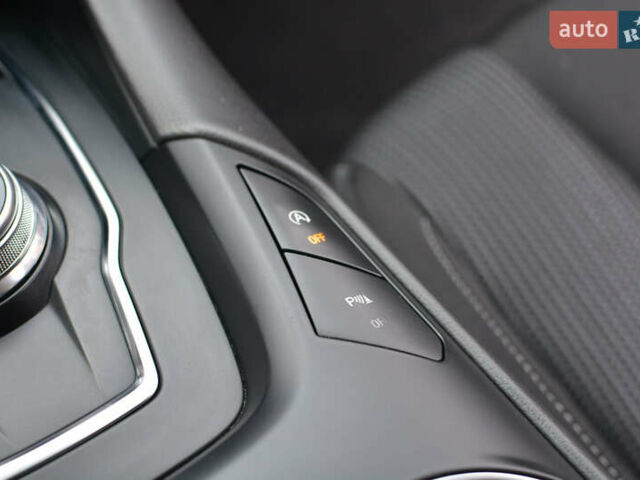 Сірий Форд Мондео, об'ємом двигуна 2 л та пробігом 244 тис. км за 12800 $, фото 62 на Automoto.ua