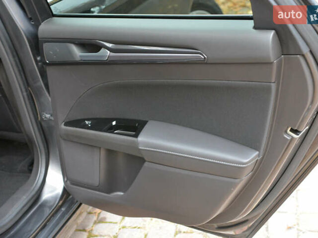 Серый Форд Мондео, объемом двигателя 2 л и пробегом 244 тыс. км за 13900 $, фото 55 на Automoto.ua