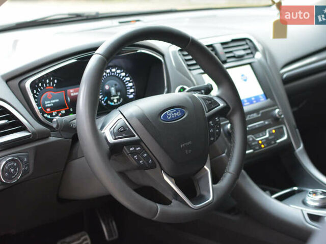 Серый Форд Мондео, объемом двигателя 2 л и пробегом 244 тыс. км за 13900 $, фото 42 на Automoto.ua