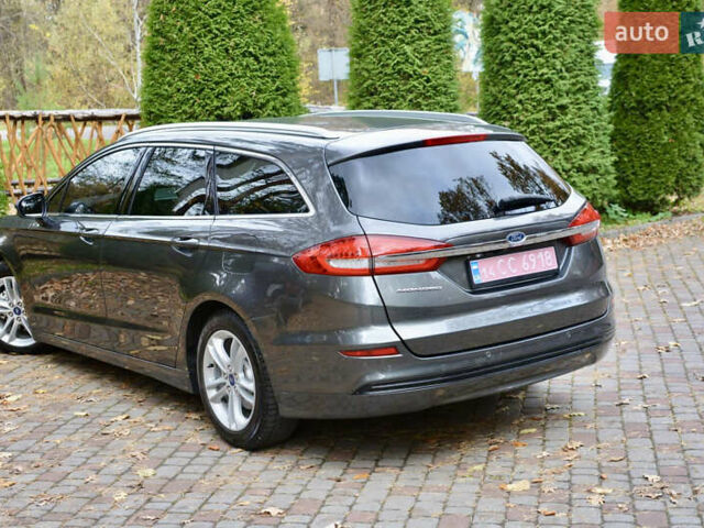 Серый Форд Мондео, объемом двигателя 2 л и пробегом 244 тыс. км за 13900 $, фото 27 на Automoto.ua