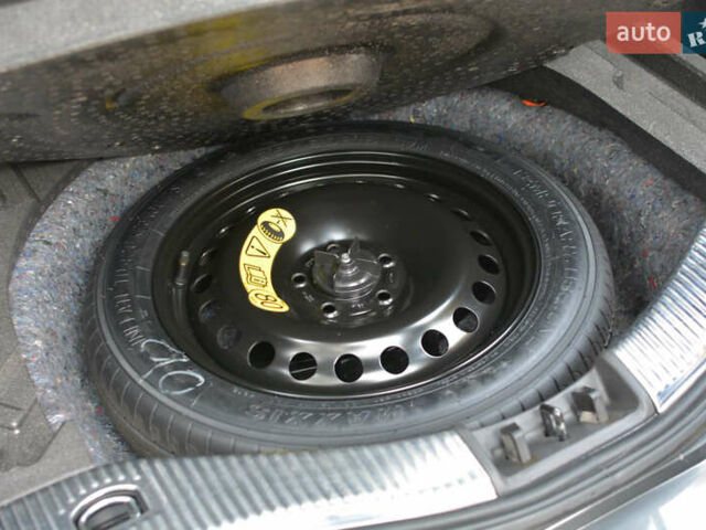 Серый Форд Мондео, объемом двигателя 2 л и пробегом 244 тыс. км за 13900 $, фото 47 на Automoto.ua