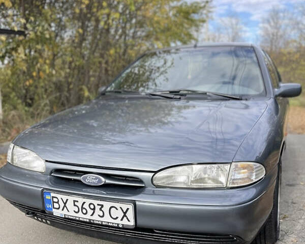 Серый Форд Мондео, объемом двигателя 1.8 л и пробегом 351 тыс. км за 1799 $, фото 3 на Automoto.ua