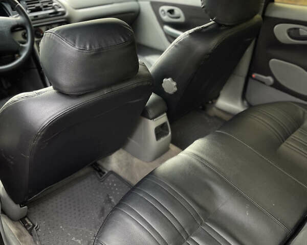 Серый Форд Мондео, объемом двигателя 1.8 л и пробегом 351 тыс. км за 1799 $, фото 9 на Automoto.ua