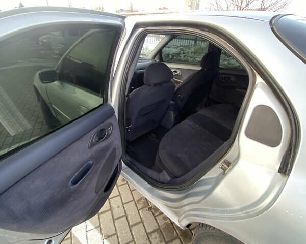 Серый Форд Мондео, объемом двигателя 2.5 л и пробегом 625 тыс. км за 1749 $, фото 13 на Automoto.ua