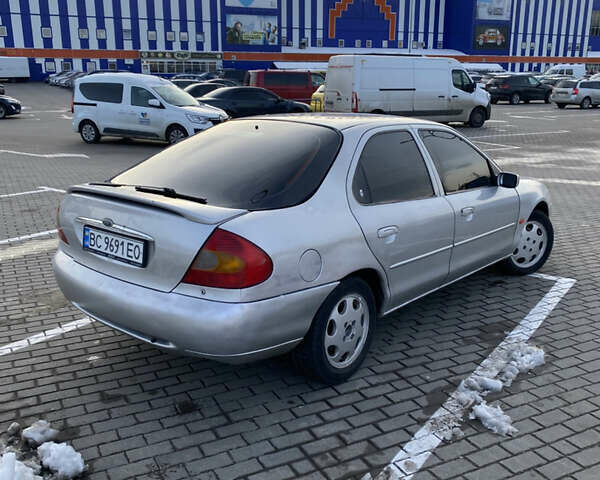 Серый Форд Мондео, объемом двигателя 2.5 л и пробегом 625 тыс. км за 1749 $, фото 5 на Automoto.ua