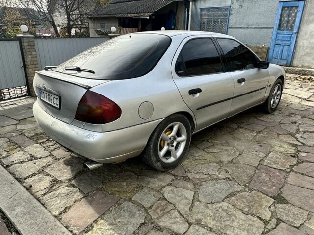 Серый Форд Мондео, объемом двигателя 1.6 л и пробегом 400 тыс. км за 2399 $, фото 3 на Automoto.ua