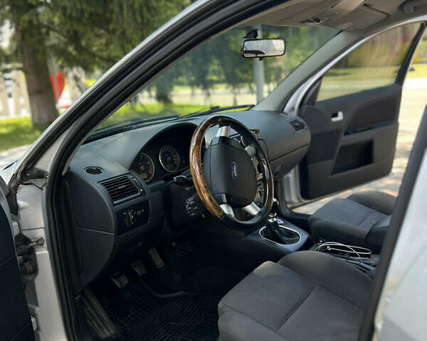 Серый Форд Мондео, объемом двигателя 2 л и пробегом 282 тыс. км за 3700 $, фото 12 на Automoto.ua