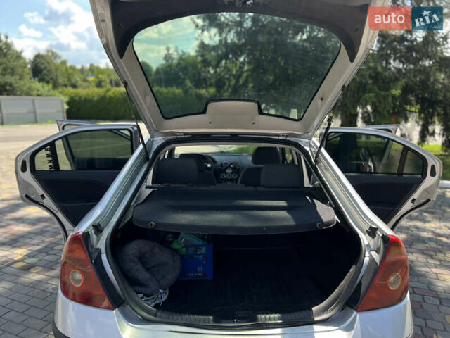 Серый Форд Мондео, объемом двигателя 2 л и пробегом 282 тыс. км за 3700 $, фото 19 на Automoto.ua