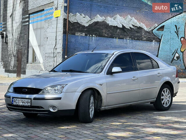 Серый Форд Мондео, объемом двигателя 2 л и пробегом 282 тыс. км за 3700 $, фото 4 на Automoto.ua