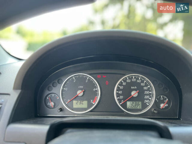 Серый Форд Мондео, объемом двигателя 2 л и пробегом 282 тыс. км за 3700 $, фото 15 на Automoto.ua