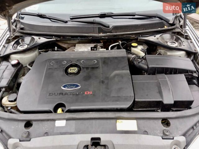 Серый Форд Мондео, объемом двигателя 2 л и пробегом 282 тыс. км за 2550 $, фото 11 на Automoto.ua