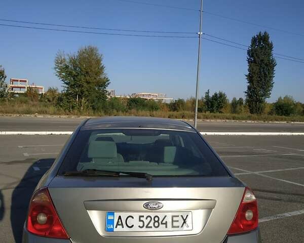 Сірий Форд Мондео, об'ємом двигуна 2 л та пробігом 321 тис. км за 2100 $, фото 13 на Automoto.ua