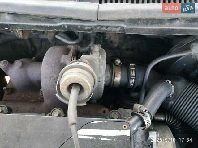 Сірий Форд Мондео, об'ємом двигуна 2 л та пробігом 321 тис. км за 2100 $, фото 58 на Automoto.ua