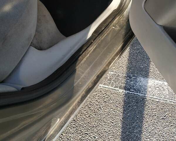 Сірий Форд Мондео, об'ємом двигуна 2 л та пробігом 321 тис. км за 2100 $, фото 38 на Automoto.ua