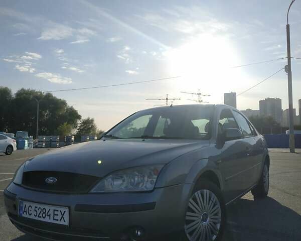 Сірий Форд Мондео, об'ємом двигуна 2 л та пробігом 321 тис. км за 2100 $, фото 2 на Automoto.ua