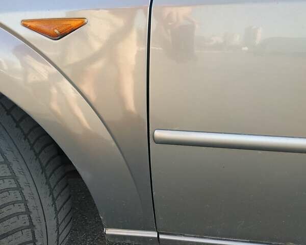 Сірий Форд Мондео, об'ємом двигуна 2 л та пробігом 321 тис. км за 2100 $, фото 26 на Automoto.ua