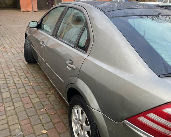 Серый Форд Мондео, объемом двигателя 2 л и пробегом 274 тыс. км за 2350 $, фото 3 на Automoto.ua