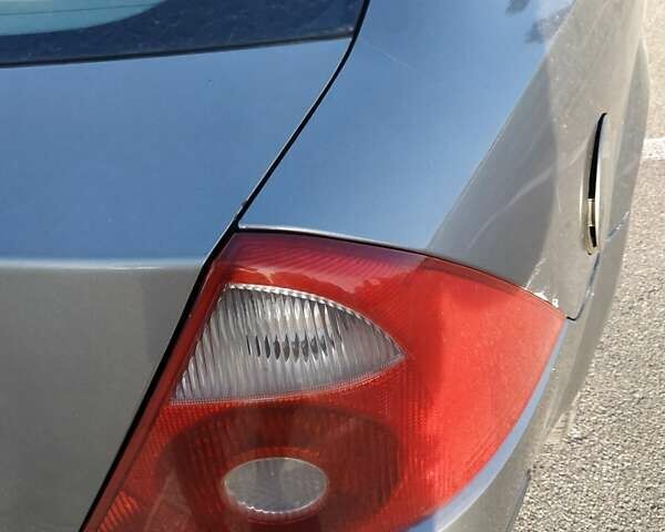 Сірий Форд Мондео, об'ємом двигуна 2 л та пробігом 321 тис. км за 2100 $, фото 33 на Automoto.ua