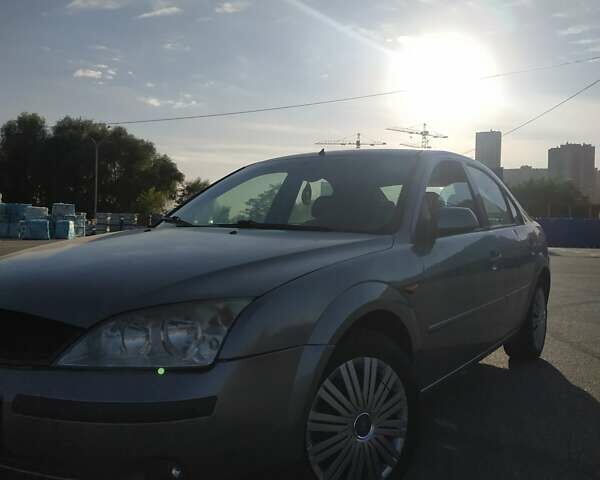 Сірий Форд Мондео, об'ємом двигуна 2 л та пробігом 321 тис. км за 2100 $, фото 20 на Automoto.ua