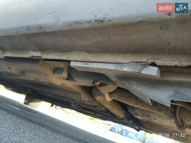 Сірий Форд Мондео, об'ємом двигуна 2 л та пробігом 321 тис. км за 2100 $, фото 42 на Automoto.ua