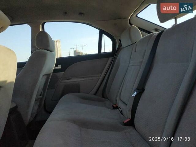 Сірий Форд Мондео, об'ємом двигуна 2 л та пробігом 321 тис. км за 2100 $, фото 50 на Automoto.ua