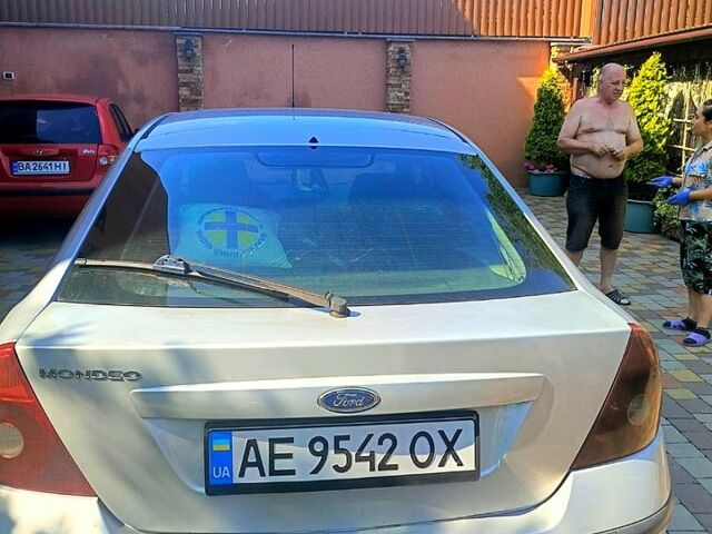 Серый Форд Мондео, объемом двигателя 2 л и пробегом 257 тыс. км за 3500 $, фото 1 на Automoto.ua