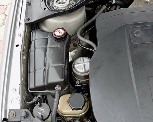 Серый Форд Мондео, объемом двигателя 2 л и пробегом 282 тыс. км за 2550 $, фото 9 на Automoto.ua