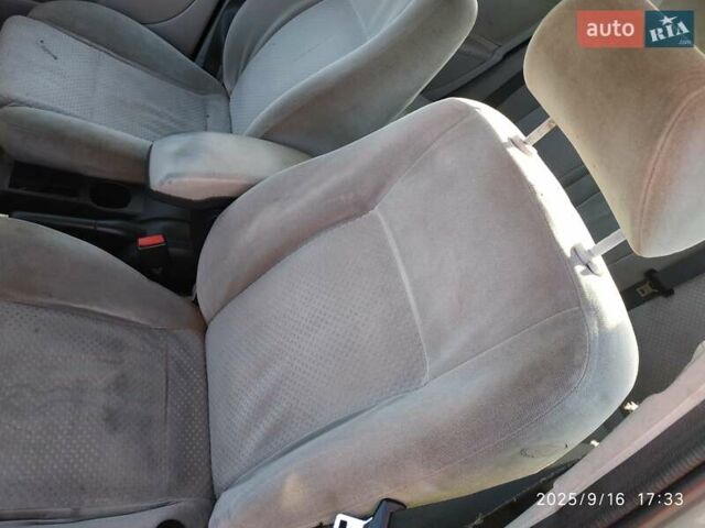 Сірий Форд Мондео, об'ємом двигуна 2 л та пробігом 321 тис. км за 2100 $, фото 47 на Automoto.ua