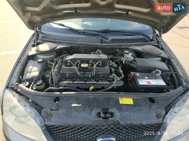 Сірий Форд Мондео, об'ємом двигуна 2 л та пробігом 321 тис. км за 2100 $, фото 59 на Automoto.ua